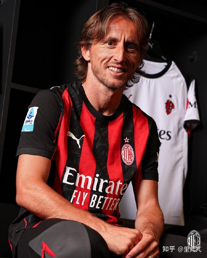 2025中超最佳教练候选：徐正源、斯卢茨基领衔，穆斯卡特无缘