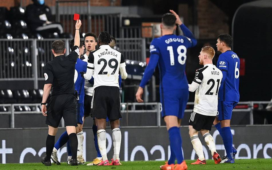 拜仁快速传球移动致对手防线瓦解