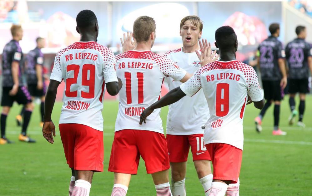 龙塞罗：维尼修斯换头像非正确做法，姆巴佩认为C罗不可超越（龙塞罗批评维尼修斯更换头像不当，姆巴佩称C罗无人能超越）