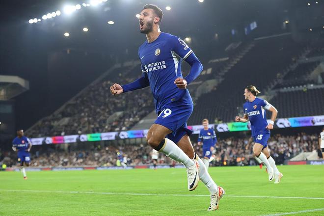 米体：埃切韦里与迪巴拉、苏莱多次通话，表达对去罗马的期待