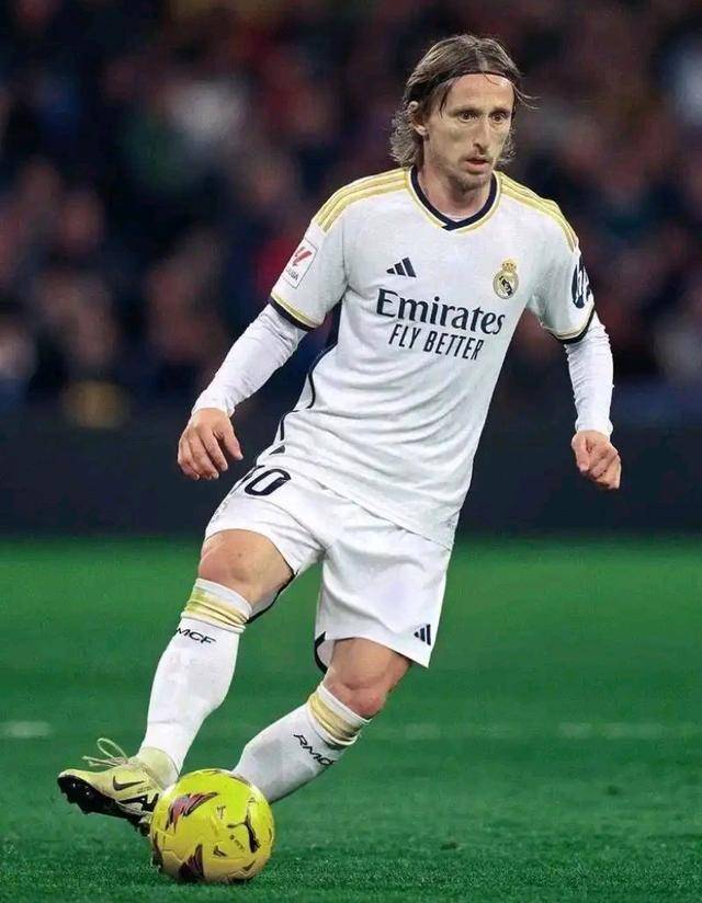 雄鹿vs76人前瞻：字母哥缺阵，76人欲获背靠背连胜